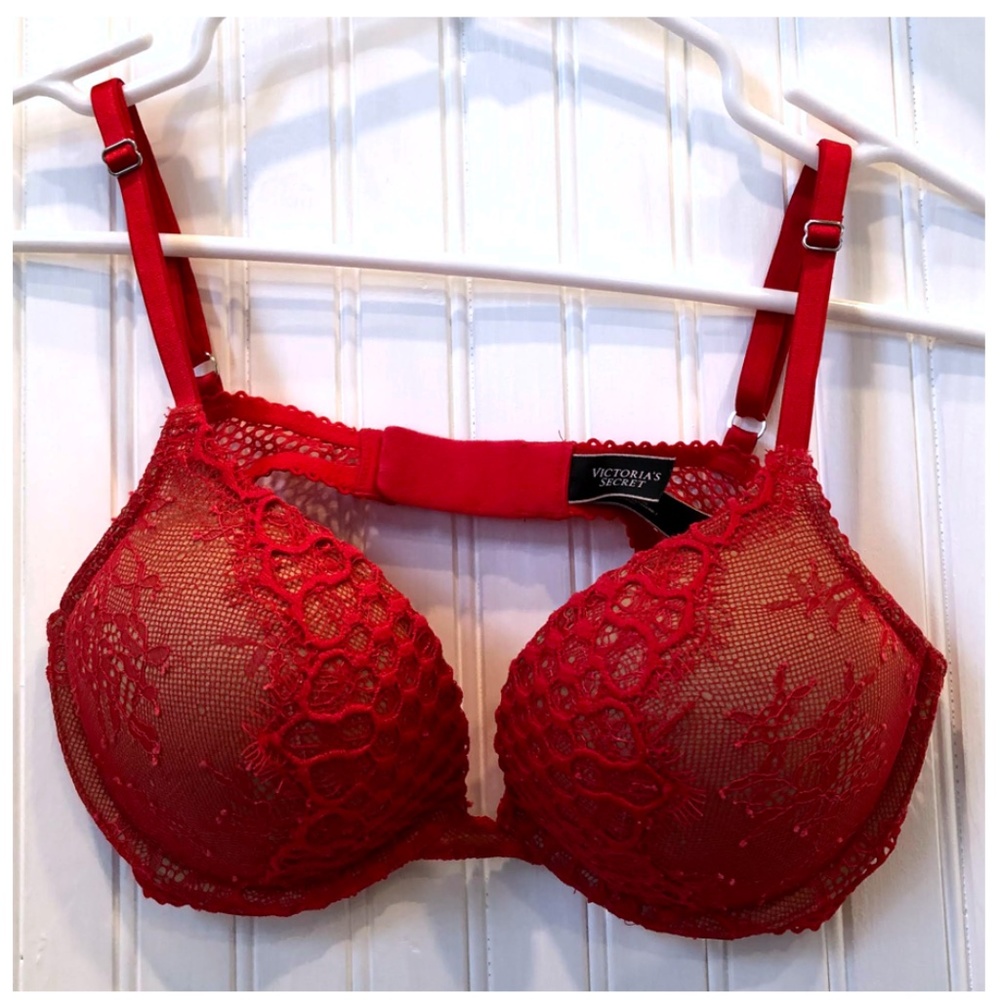 Victoria's Secret Bombshell Pushup Bra 34B